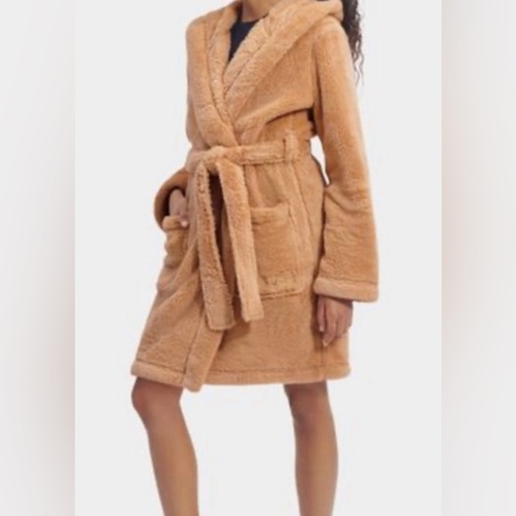 UGG AARTI PLUSH ROBE - Picture 1 of 6